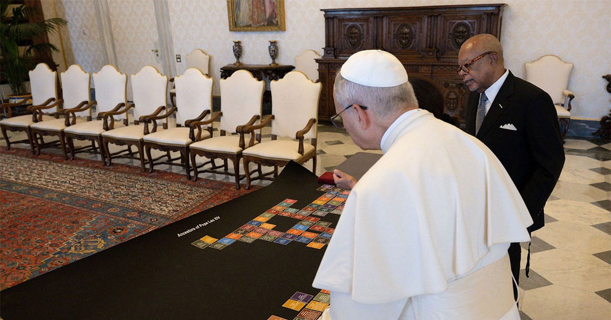Gates takes in-depth look at pope’s family history— Harvard Gazette